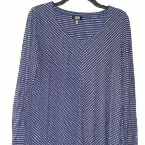 Blouse With Gold Lines